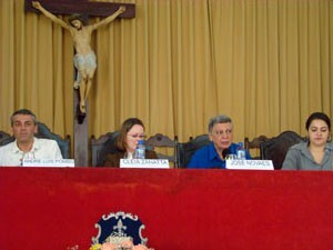 1-crprj-promove-debates-sobre-psicologia-das-emergencias-e-dos-desastres01-300x225.jpg