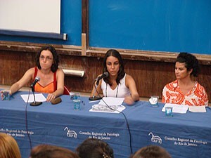 020103-Evento-abre-debate-sobre-atuacao-em-locais-com-acoes-policiais01-300x225.jpg