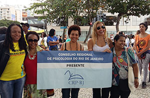 pre-marcha-das-mulheres-negras-concentra-mais-de-400-manifestantes-no-rio-de-janeiro