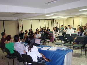 2-seminario-regional-tira-propostas-para-o-ano-da-psicoterapia01-300x225.jpg